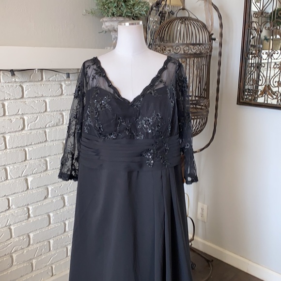LIGHT IN THE BOX BLACK LACE 3/4 SLEEVE FORMAL EVENING DRESS 24W NEW - Picture 2 of 10